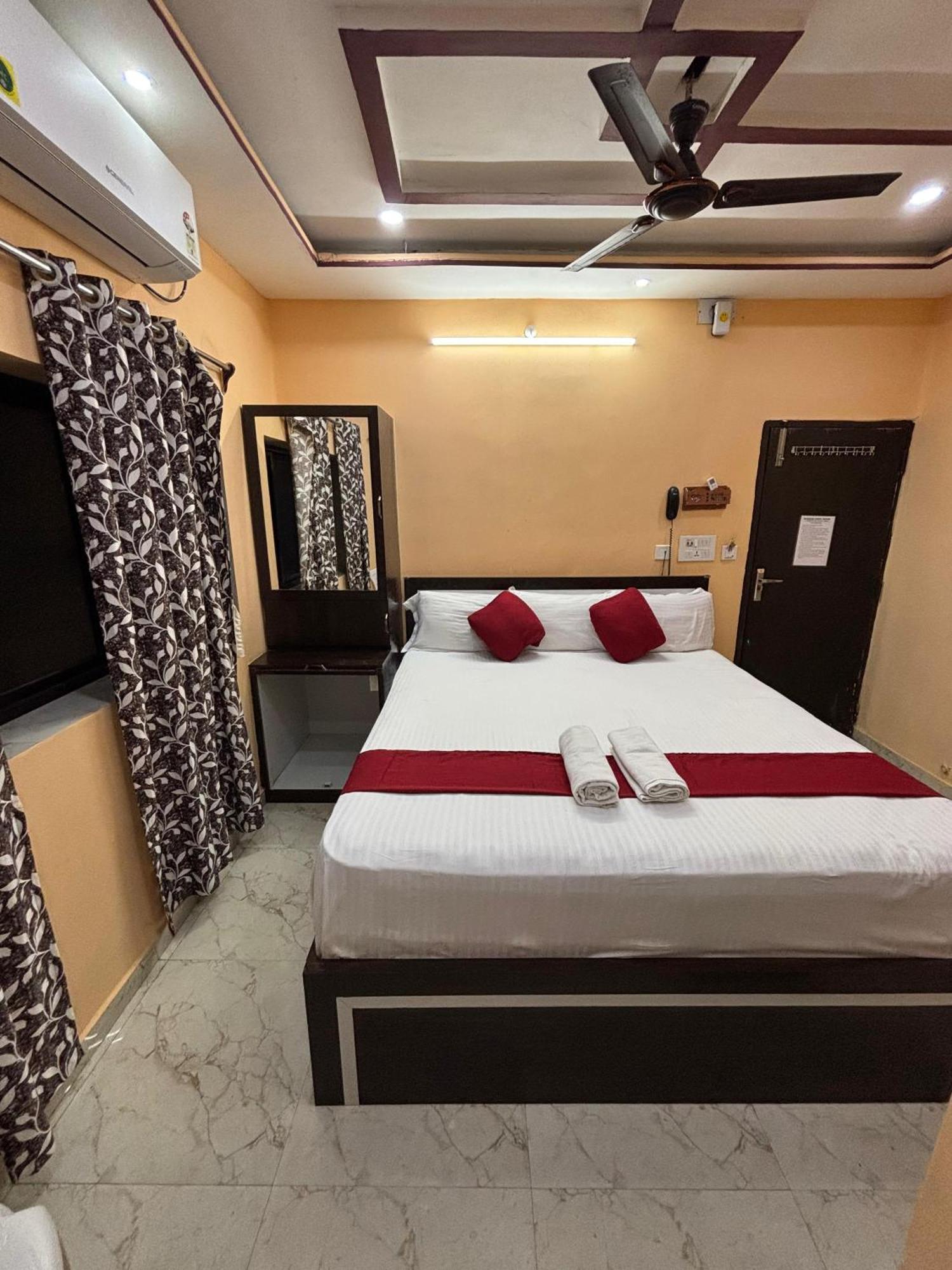 Hotel O Marquis Guest House Kolkata Exterior photo